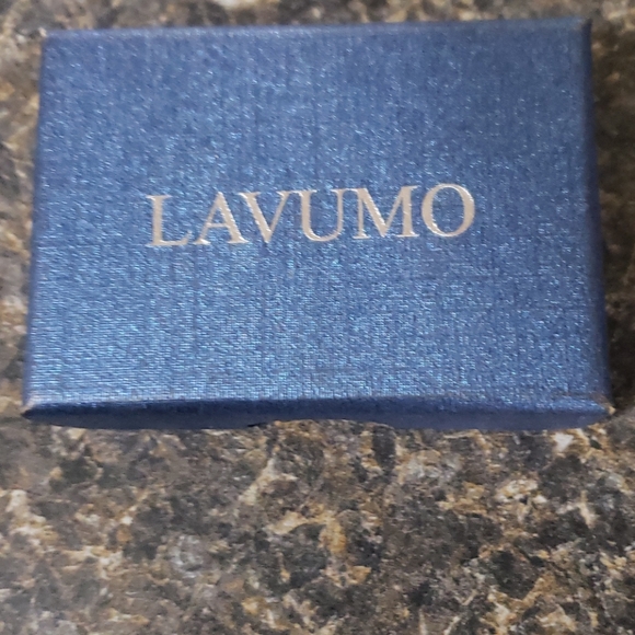 Matching ring set with Beating heart 💓 design. Female Size 8 Male is a 13 - Picture 4 of 5